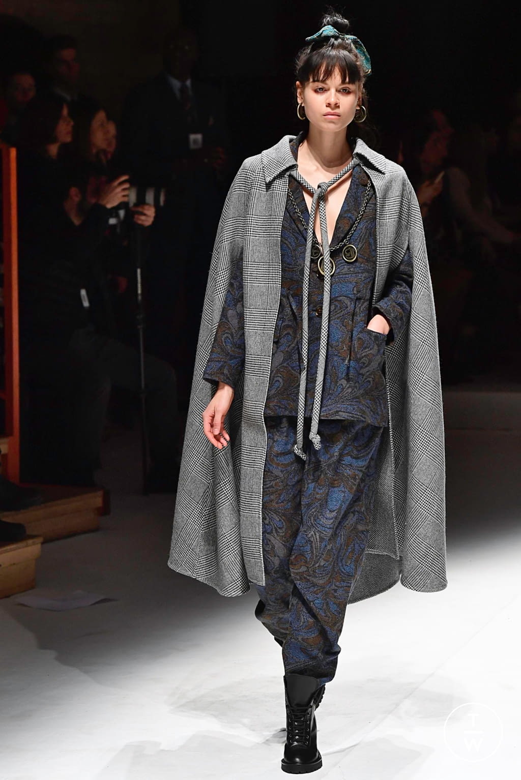Fashion Week Milan Fall/Winter 2019 look 24 de la collection Laura Biagiotti womenswear