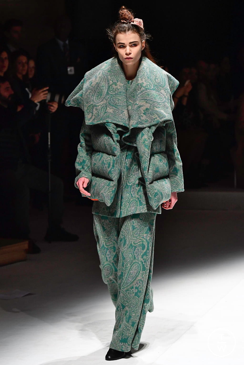Fashion Week Milan Fall/Winter 2019 look 27 from the Laura Biagiotti collection 女装
