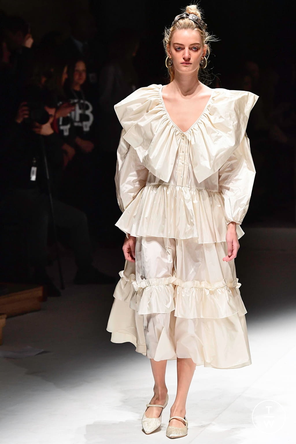 Fashion Week Milan Fall/Winter 2019 look 39 de la collection Laura Biagiotti womenswear