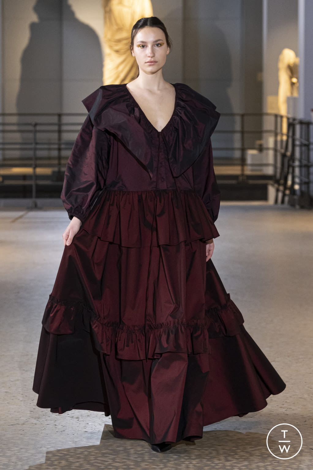 Fashion Week Milan Fall/Winter 2022 look 26 from the Laura Biagiotti collection 女装