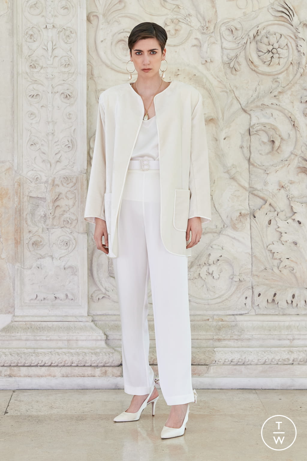 Louis Vuitton FW21 womenswear #21 - Tagwalk: el buscador de moda