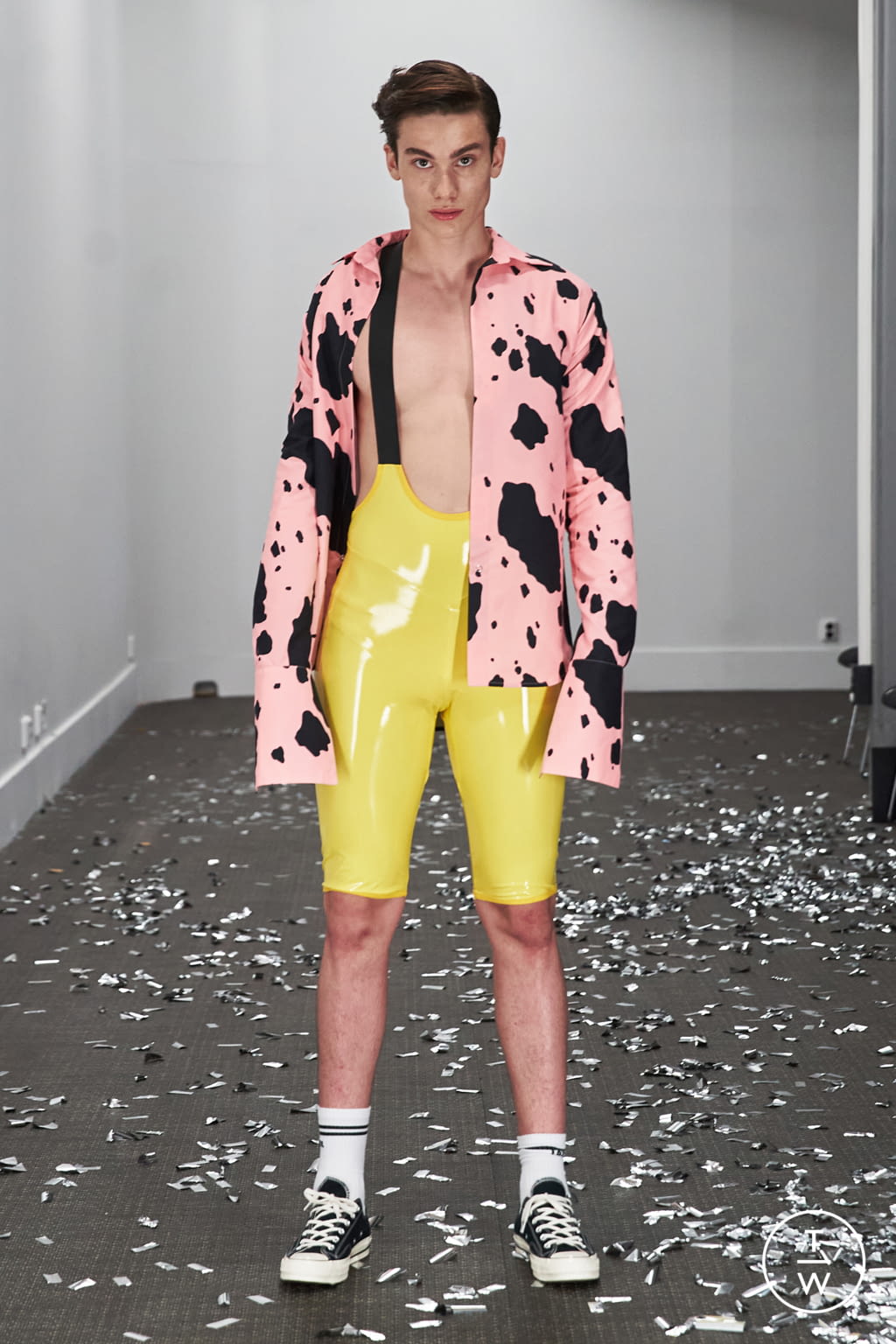Fashion Week Paris Spring/Summer 2022 look 6 from the Lazoschmidl collection menswear