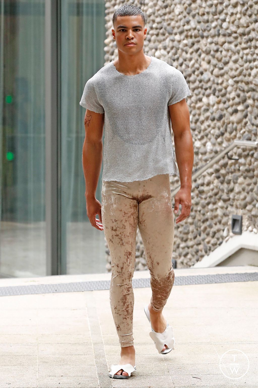 Fashion Week Paris Spring/Summer 2023 look 4 from the Lazoschmidl collection menswear