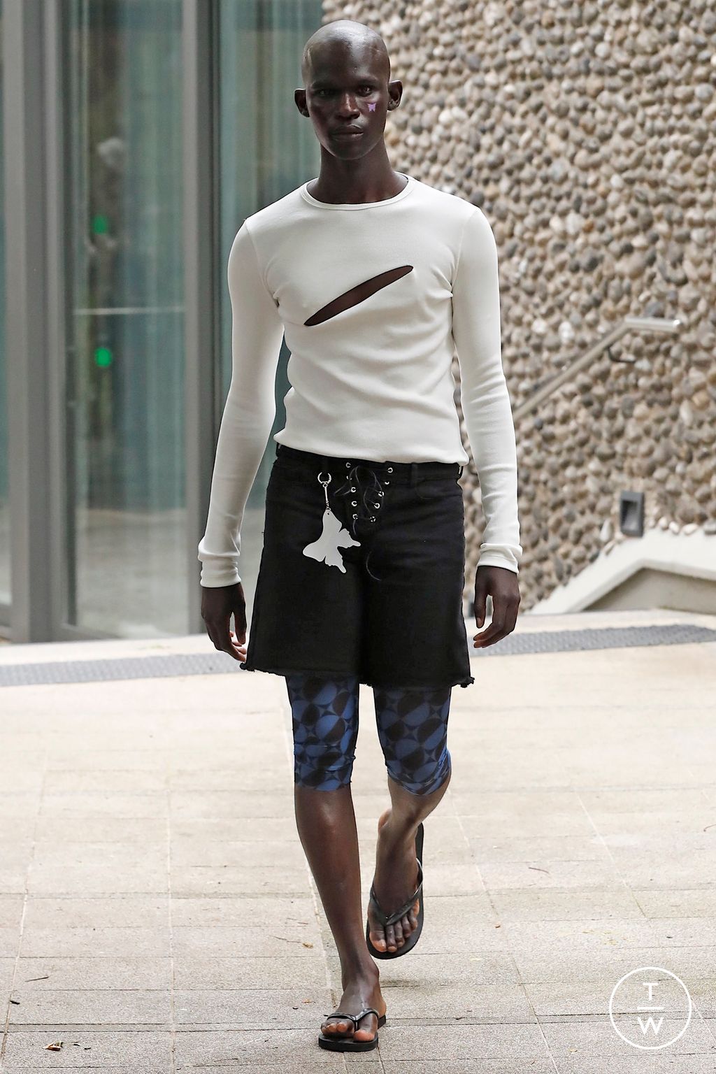 Fashion Week Paris Spring/Summer 2023 look 5 from the Lazoschmidl collection 男装