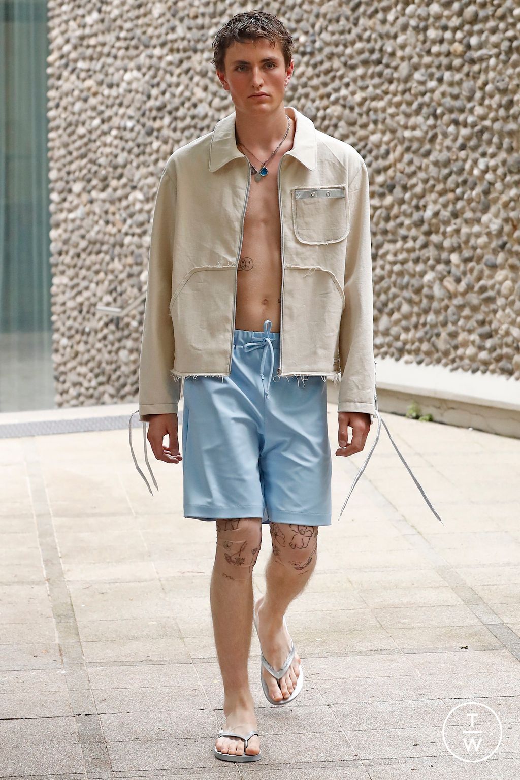 Fashion Week Paris Spring/Summer 2023 look 19 from the Lazoschmidl collection 男装