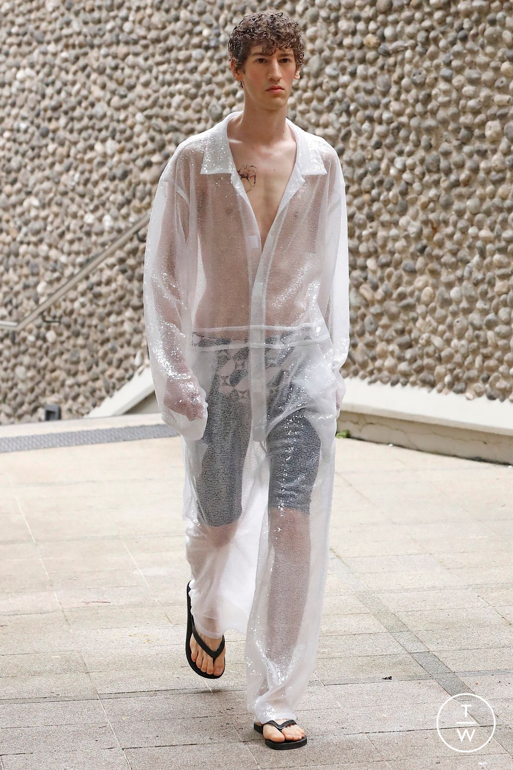 Fashion Week Paris Spring/Summer 2023 look 25 from the Lazoschmidl collection menswear