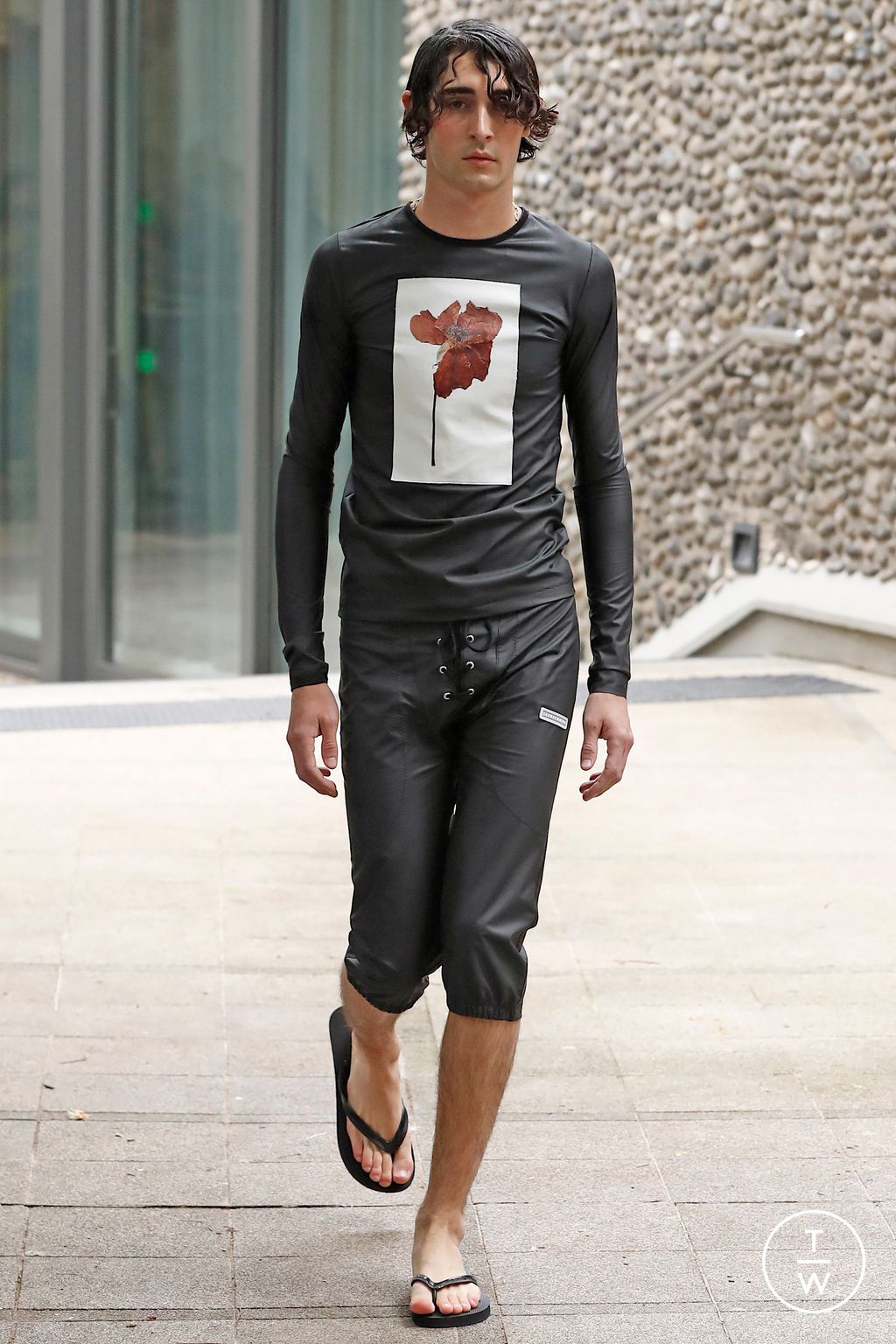 Fashion Week Paris Spring/Summer 2023 look 31 from the Lazoschmidl collection 男装