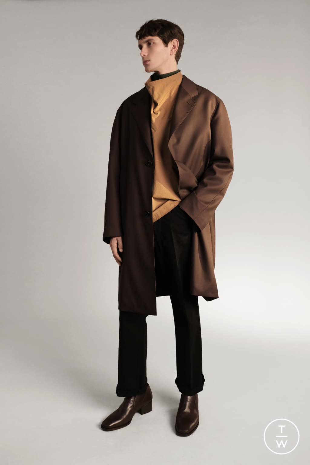 Fashion Week Paris Fall/Winter 2019 look 10 from the Lemaire collection menswear