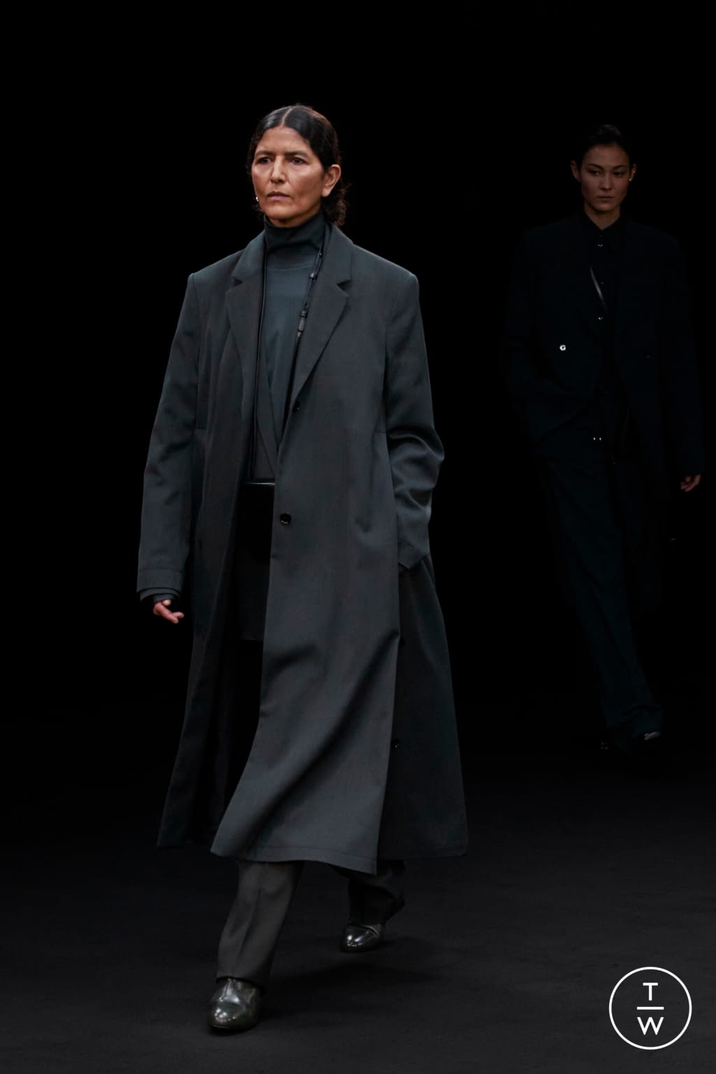 Fashion Week Paris Fall/Winter 2021 look 5 from the Lemaire collection menswear