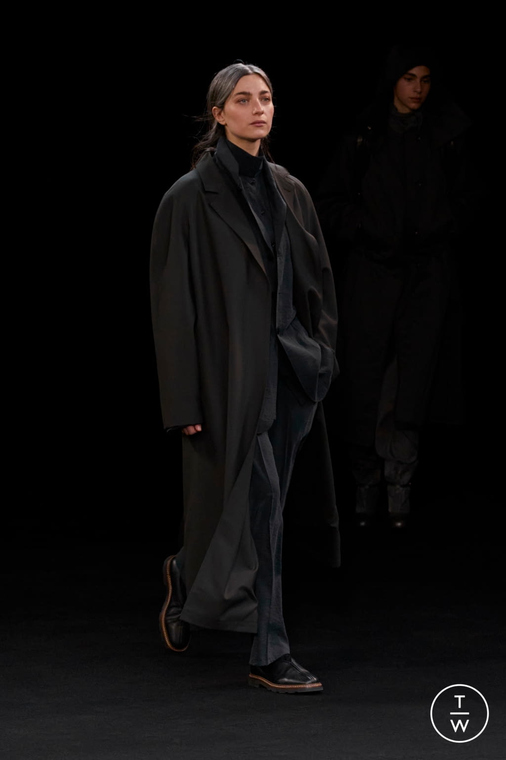 Fashion Week Paris Fall/Winter 2021 look 9 from the Lemaire collection menswear