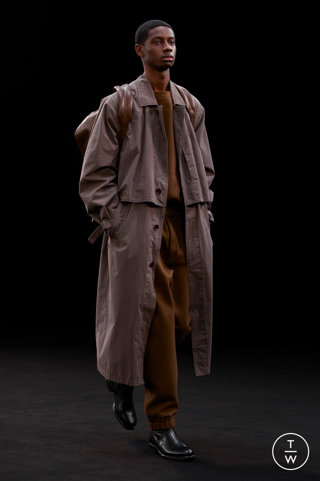 Fashion Week Paris Fall/Winter 2021 look 15 de la collection Lemaire menswear
