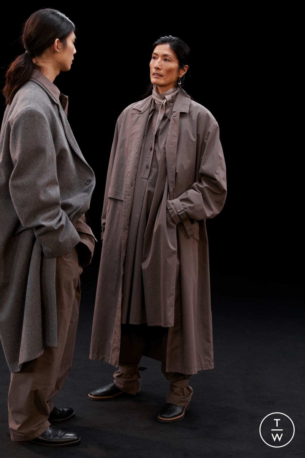 Fashion Week Paris Fall/Winter 2021 look 18 from the Lemaire collection menswear
