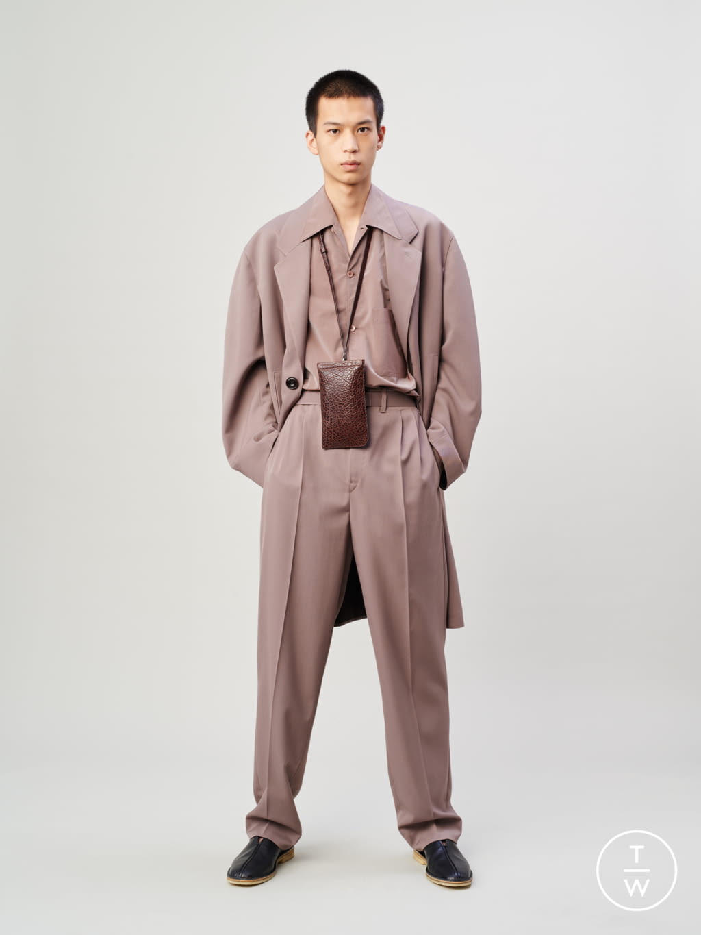 Fashion Week Paris Spring/Summer 2020 look 29 from the Lemaire collection menswear