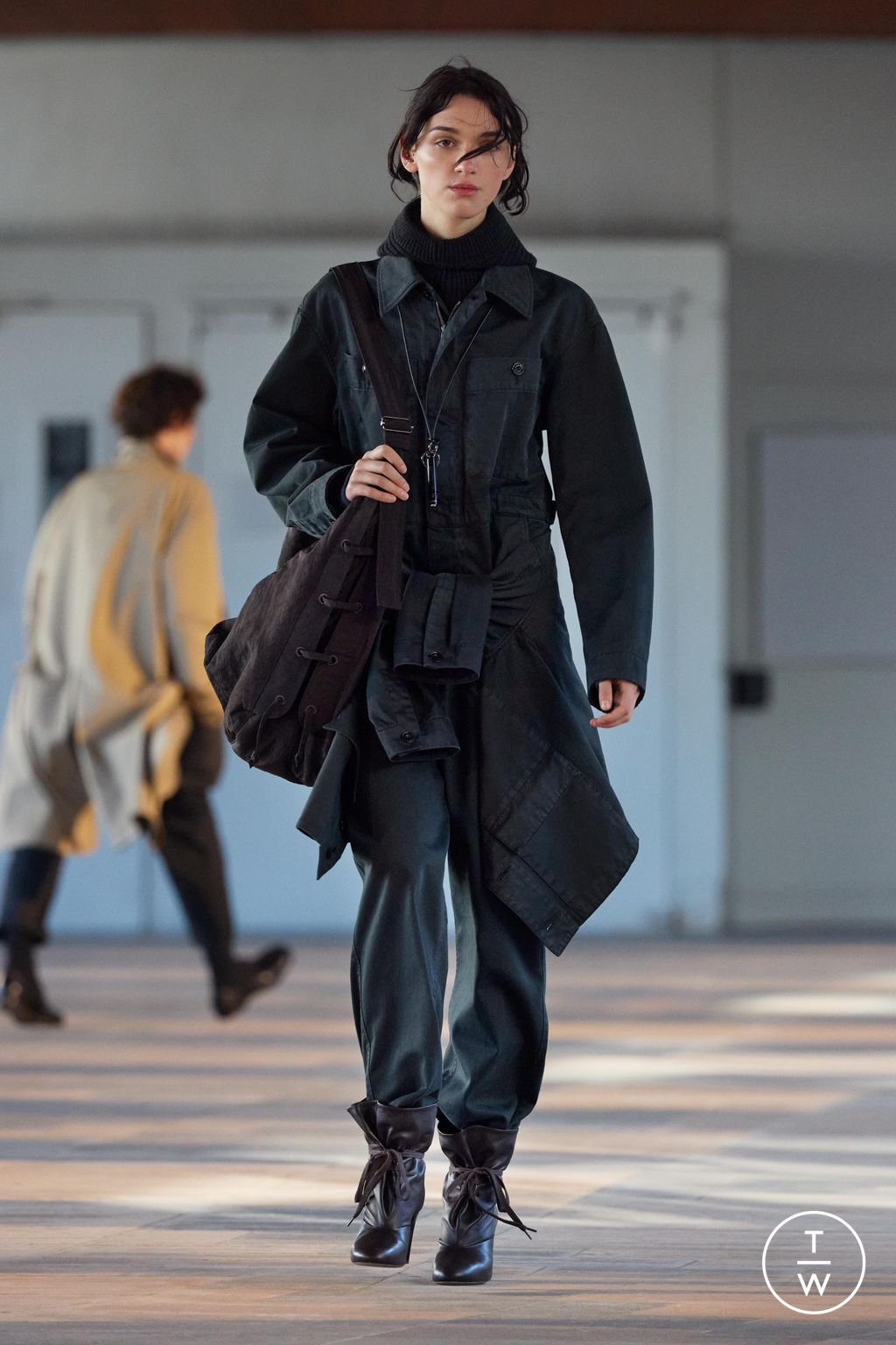 Fashion Week Paris Fall/Winter 2023 look 7 de la collection Lemaire menswear