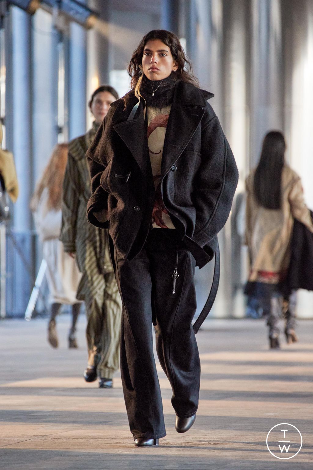 Fashion Week Paris Fall/Winter 2023 look 30 de la collection Lemaire menswear