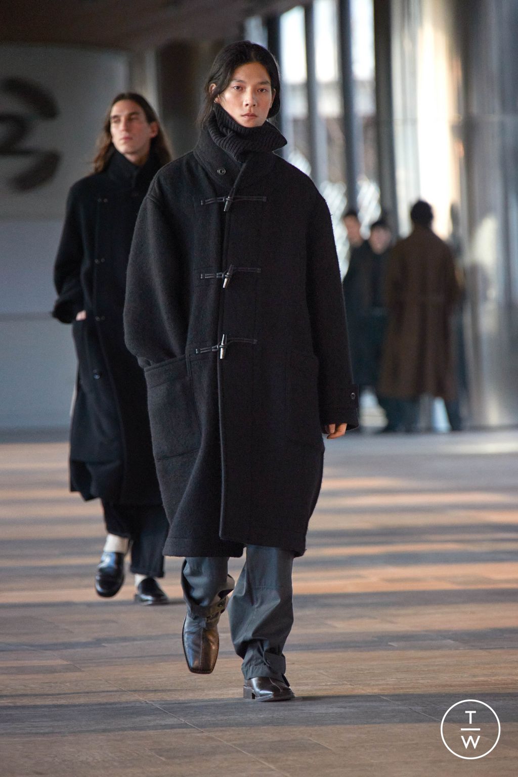 Fashion Week Paris Fall/Winter 2023 look 33 from the Lemaire collection 男装
