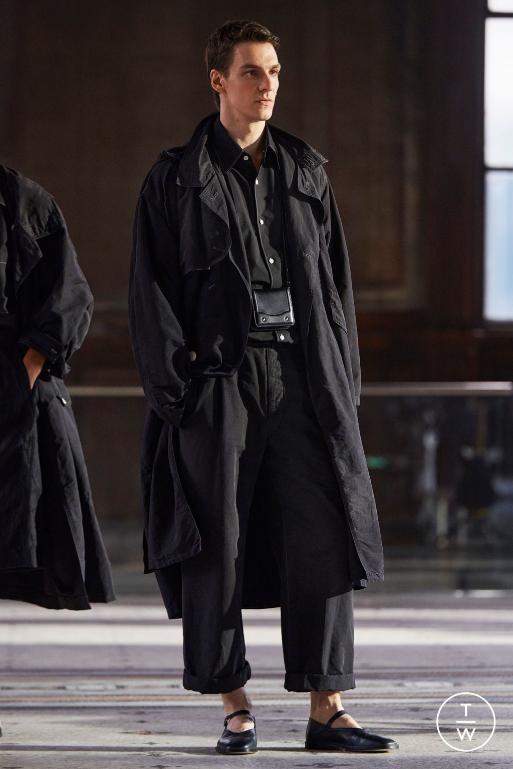 Fashion Week Paris Spring/Summer 2023 look 40 from the Lemaire collection 男装