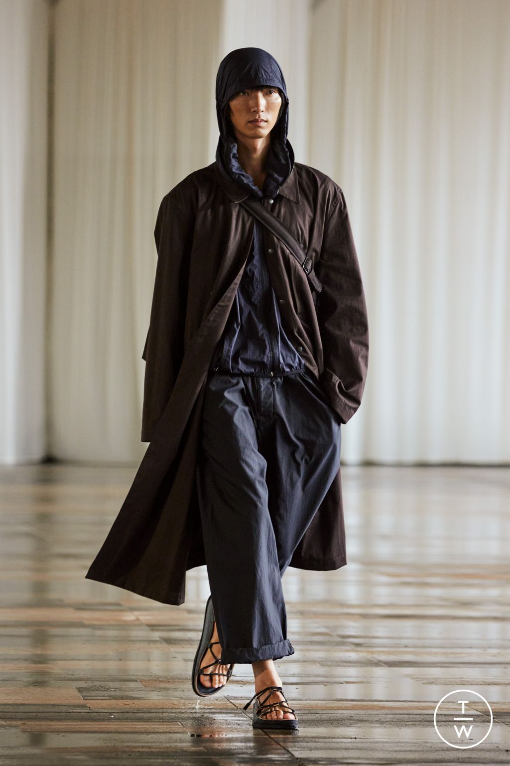 Fashion Week Paris Spring/Summer 2024 look 6 from the Lemaire collection menswear