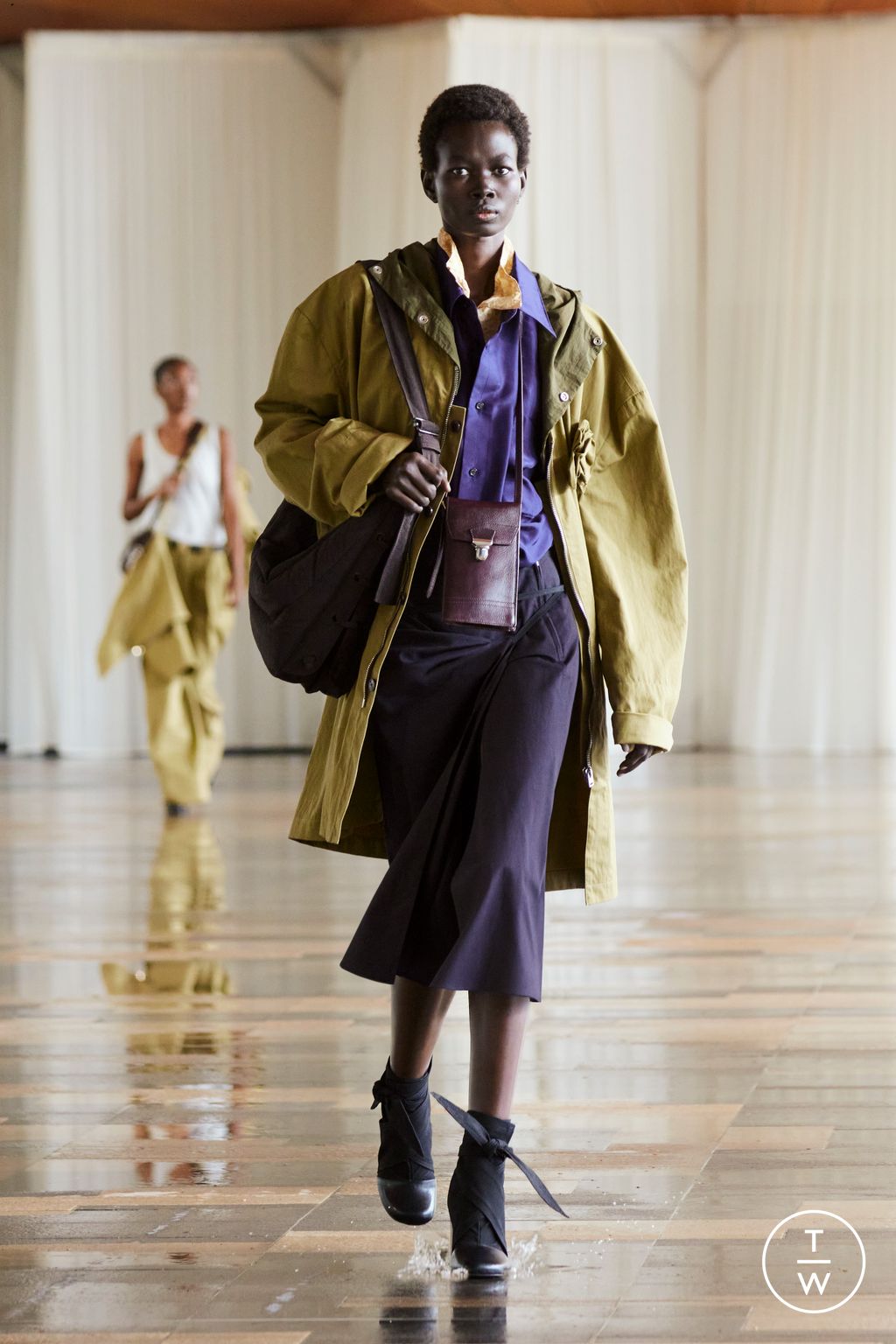 Fashion Week Paris Spring/Summer 2024 look 9 from the Lemaire collection 男装