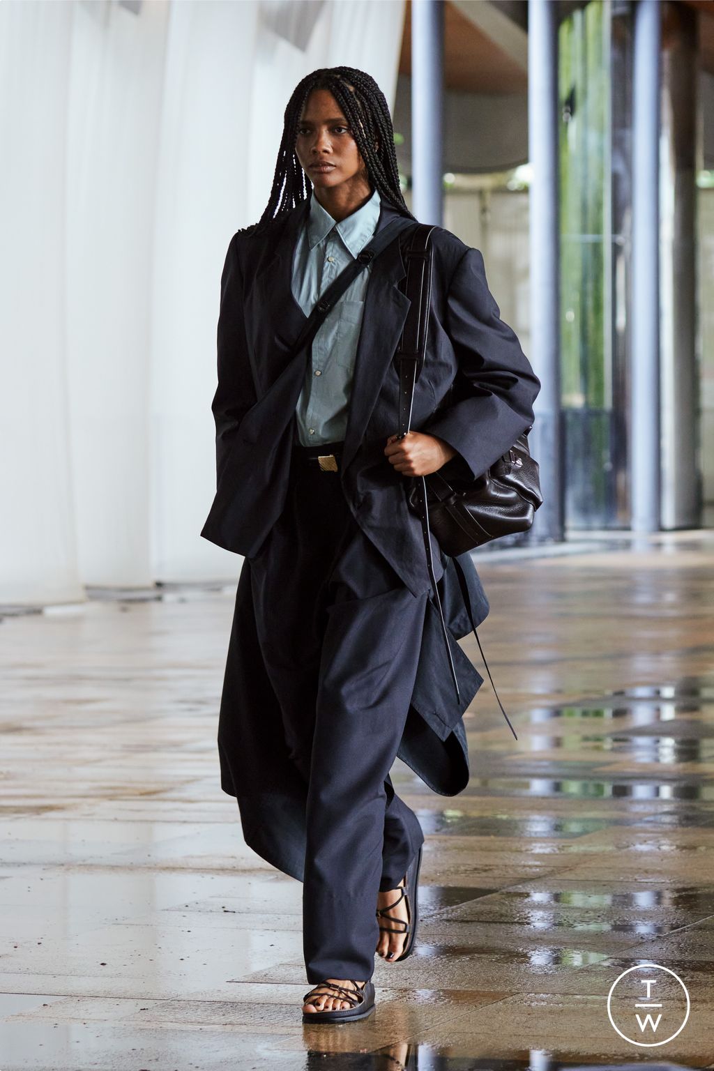 Fashion Week Paris Spring/Summer 2024 look 19 de la collection Lemaire menswear