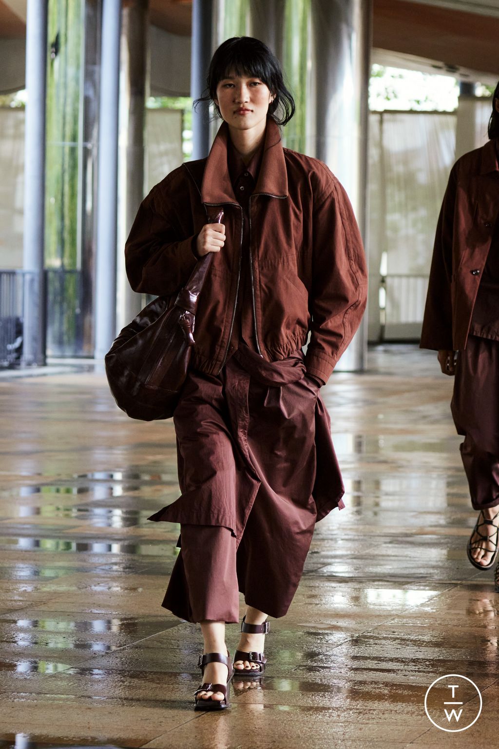 Fashion Week Paris Spring/Summer 2024 look 30 from the Lemaire collection menswear