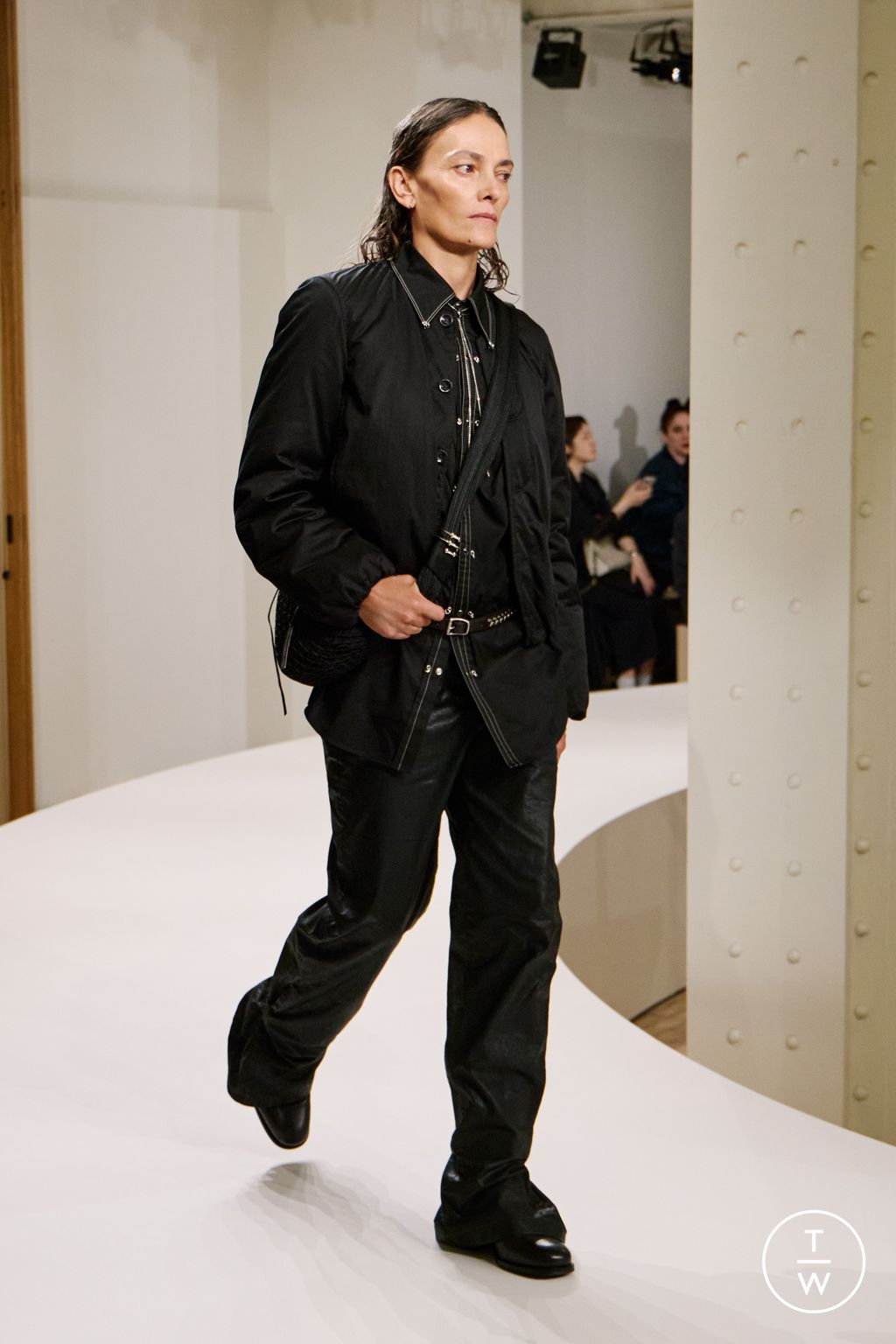 Fashion Week Paris Spring-Summer 2025 look 4 from the Lemaire collection menswear