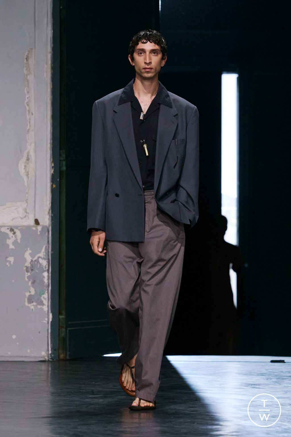 Fashion Week Paris Spring/Summer 2026 look 47 from the Lemaire collection menswear