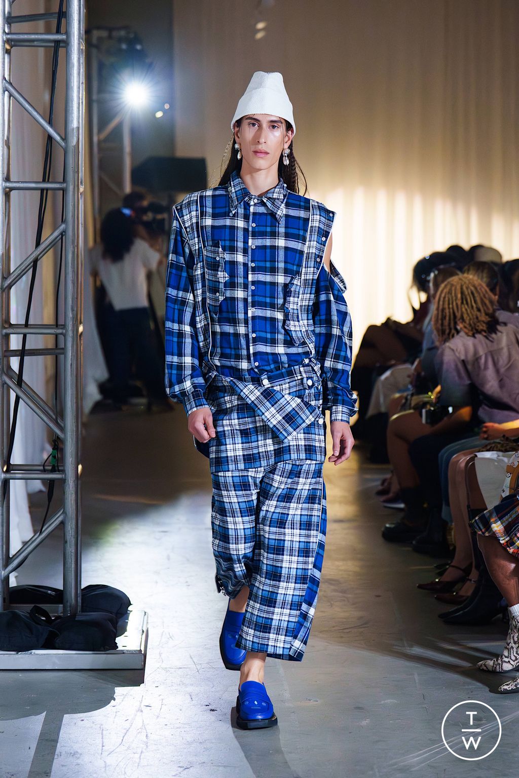 Fashion Week New York Spring/Summer 2026 look 17 from the L'Enchanteur collection womenswear