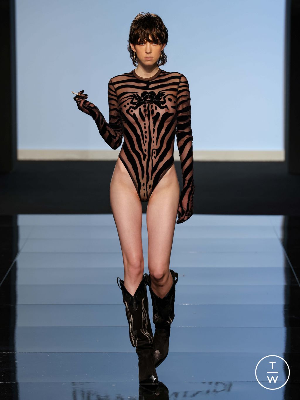 Fashion Week Milan Fall/Winter 2024 look 6 from the LEONARDOVALENTINI collection 女装