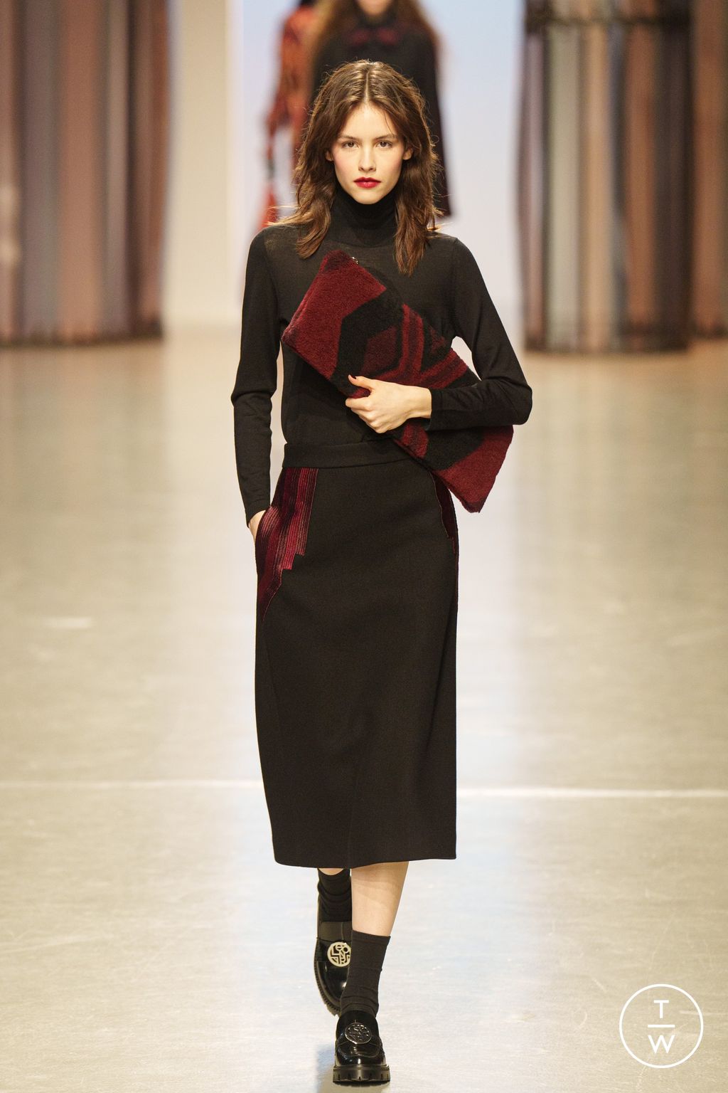 Fashion Week Paris Fall/Winter 2024 look 4 from the Leonard Paris collection 女装