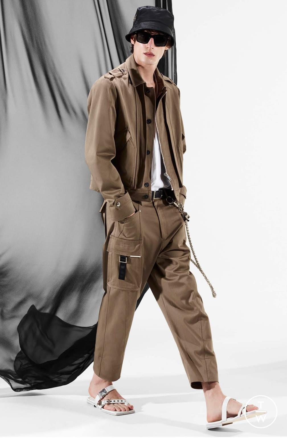 Fashion Week Milan Spring/Summer 2021 look 8 from the Les Hommes collection menswear