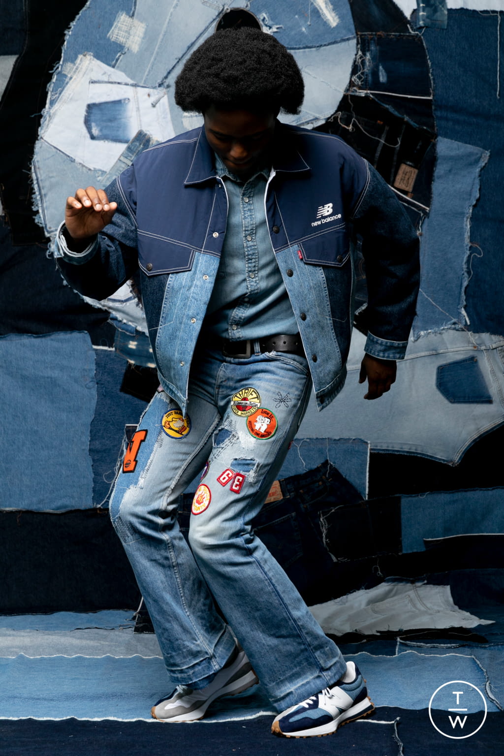 Fashion Week Paris Spring/Summer 2021 look 6 from the Levi’s® x New Balance collection womenswear
