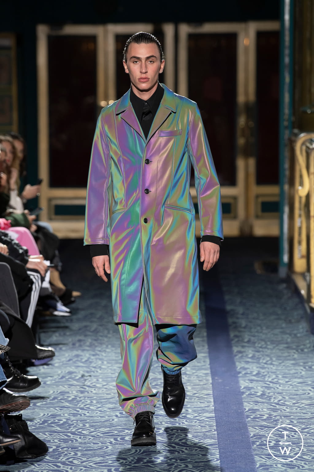 Fashion Week Paris Fall/Winter 2020 look 27 from the Louis Gabriel Nouchi collection menswear