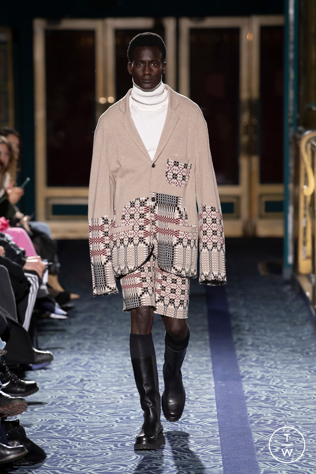 Fashion Week Paris Fall/Winter 2020 look 29 from the Louis Gabriel Nouchi collection menswear
