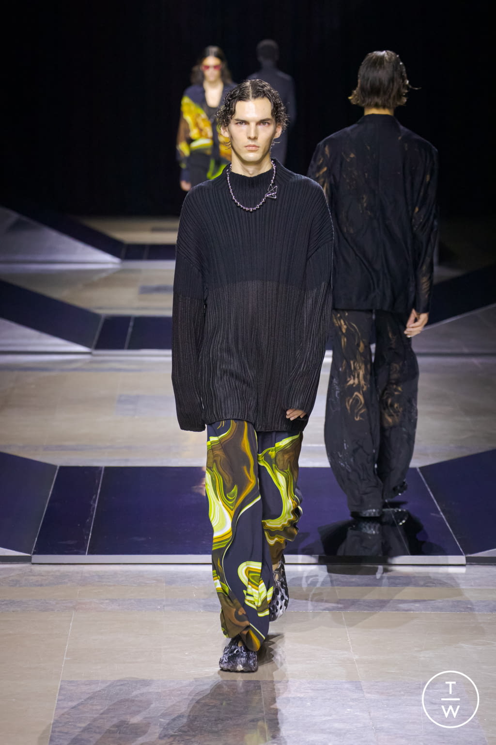 Fashion Week Paris Fall/Winter 2022 look 8 from the Louis Gabriel Nouchi collection 男装