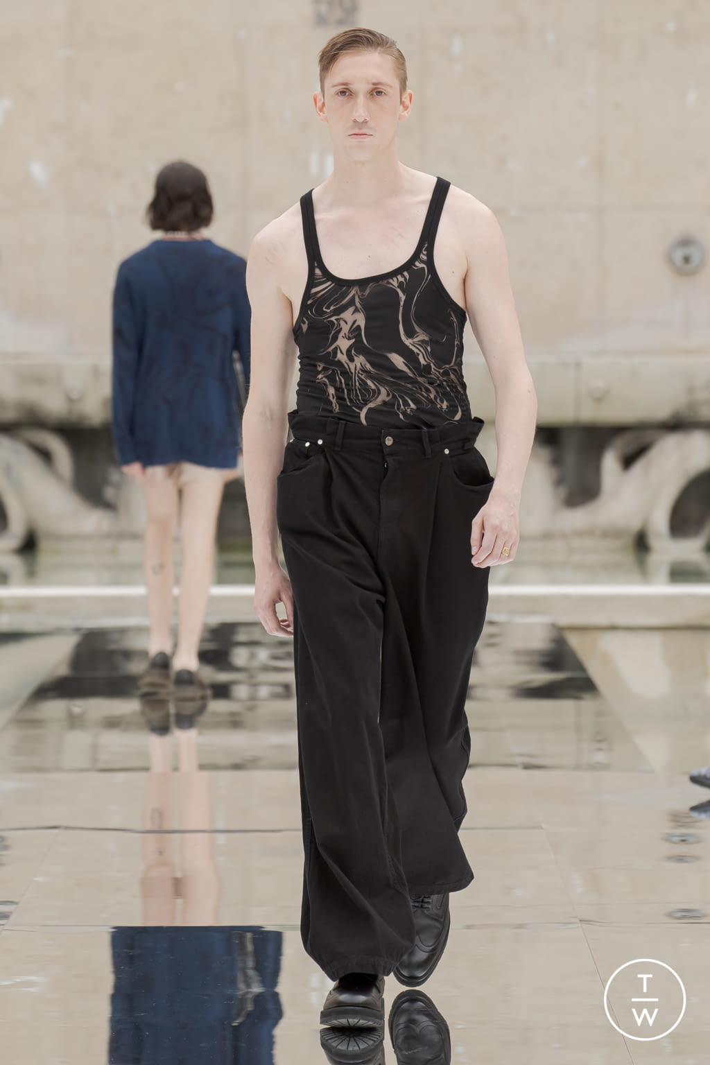Fashion Week Paris Spring/Summer 2022 look 20 from the LGN Louis Gabriel Nouchi collection menswear