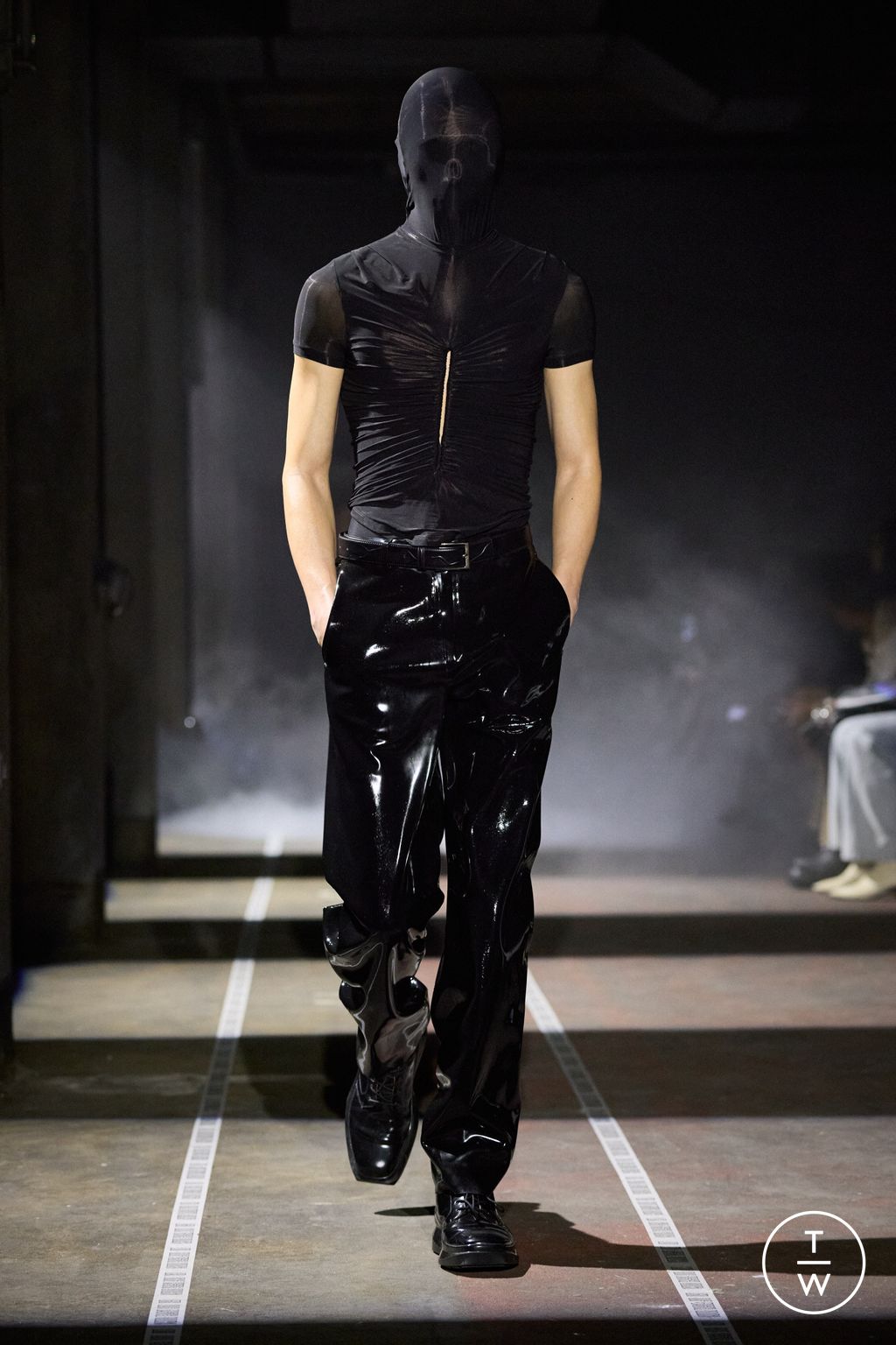 Fashion Week Paris Fall/Winter 2026 look 37 de la collection LGN Louis Gabriel Nouchi menswear