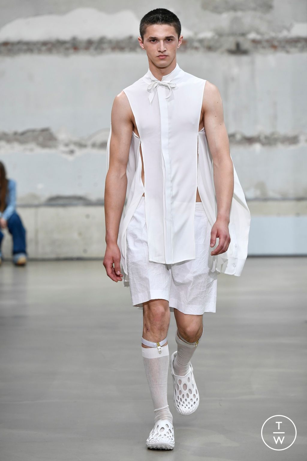 Fashion Week Paris Spring/Summer 2023 look 5 de la collection Louis Gabriel Nouchi menswear