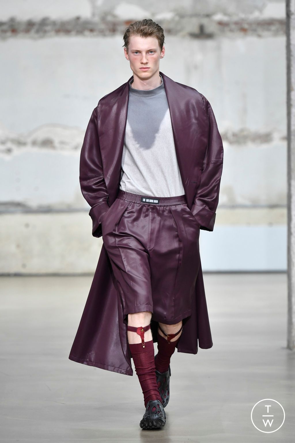 Fashion Week Paris Spring/Summer 2023 look 28 from the Louis Gabriel Nouchi collection 男装