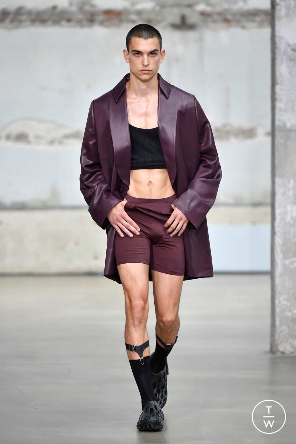Fashion Week Paris Spring/Summer 2023 look 29 from the Louis Gabriel Nouchi collection 男装
