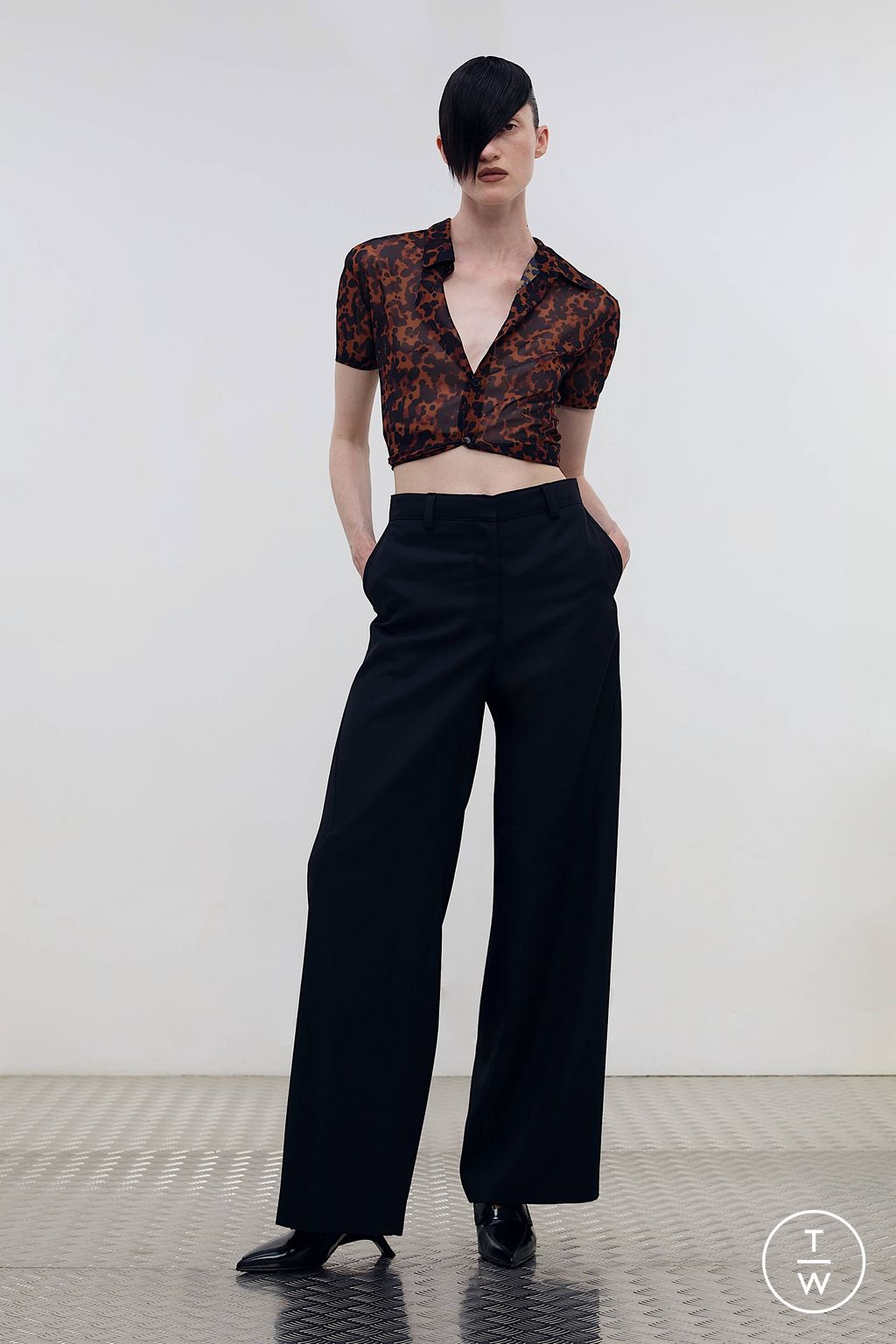 Fashion Week Paris Spring/Summer 2026 look 2 from the LGN Louis Gabriel Nouchi collection menswear