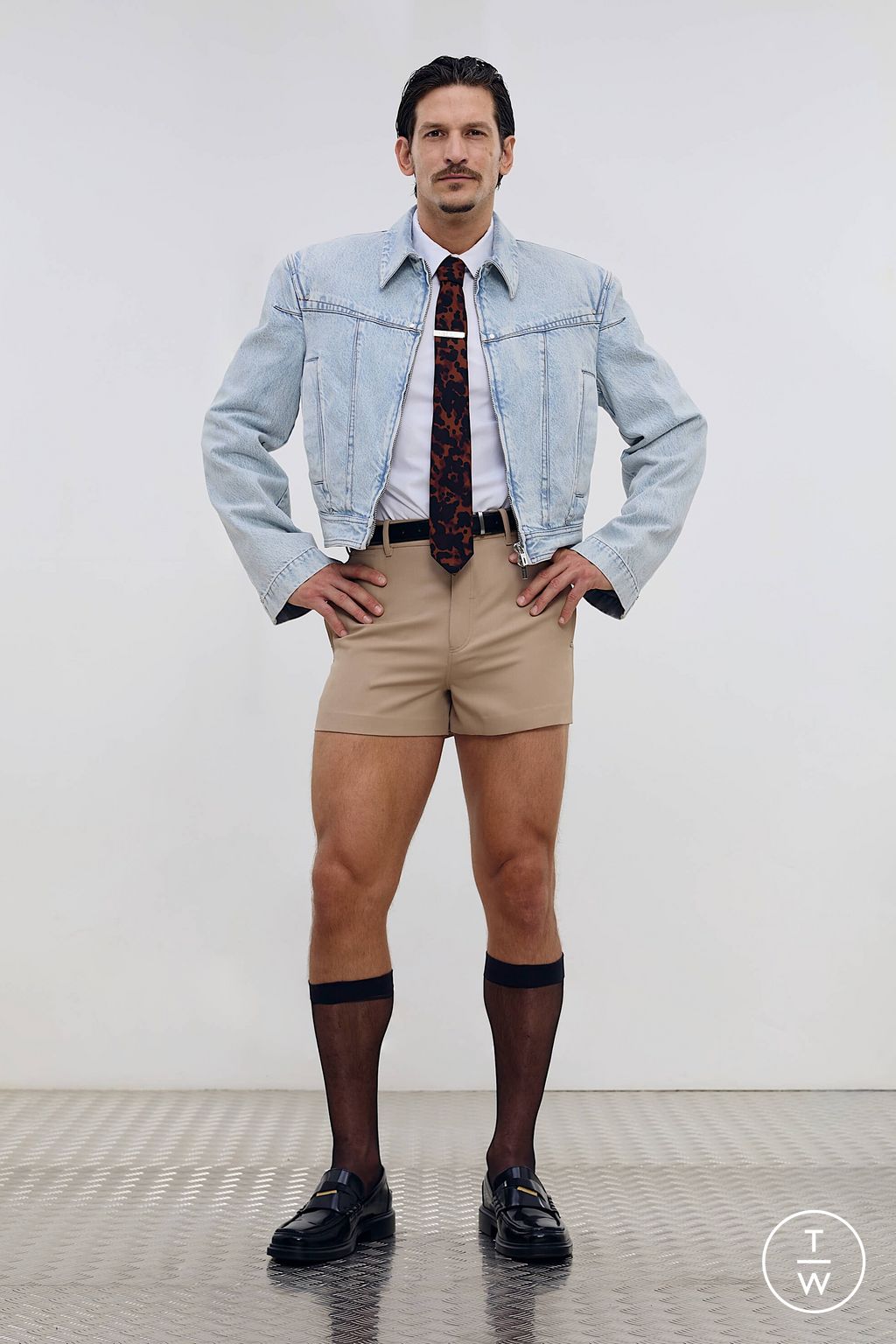 Fashion Week Paris Spring/Summer 2026 look 3 from the LGN Louis Gabriel Nouchi collection menswear