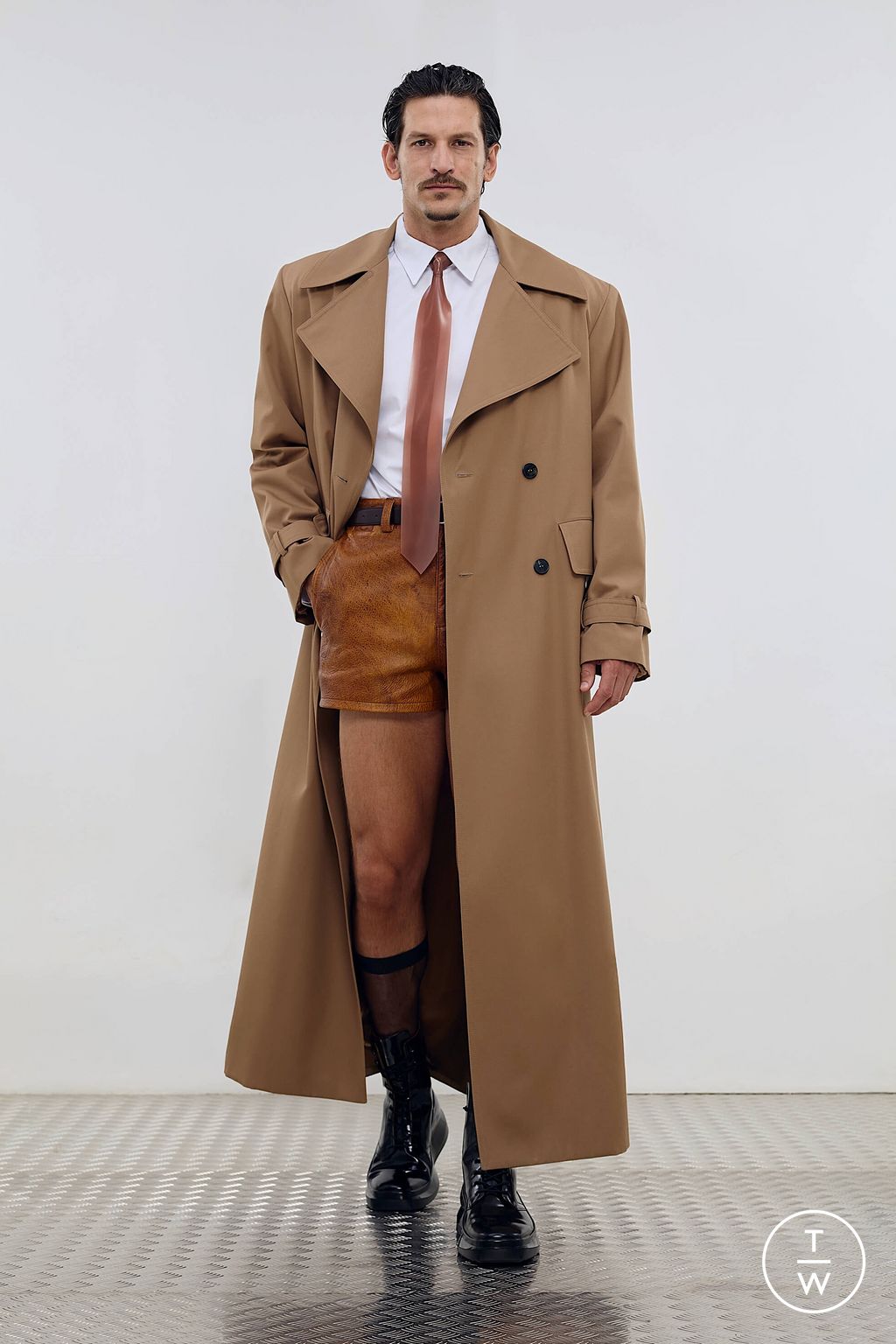 Fashion Week Paris Spring/Summer 2026 look 5 from the LGN Louis Gabriel Nouchi collection menswear
