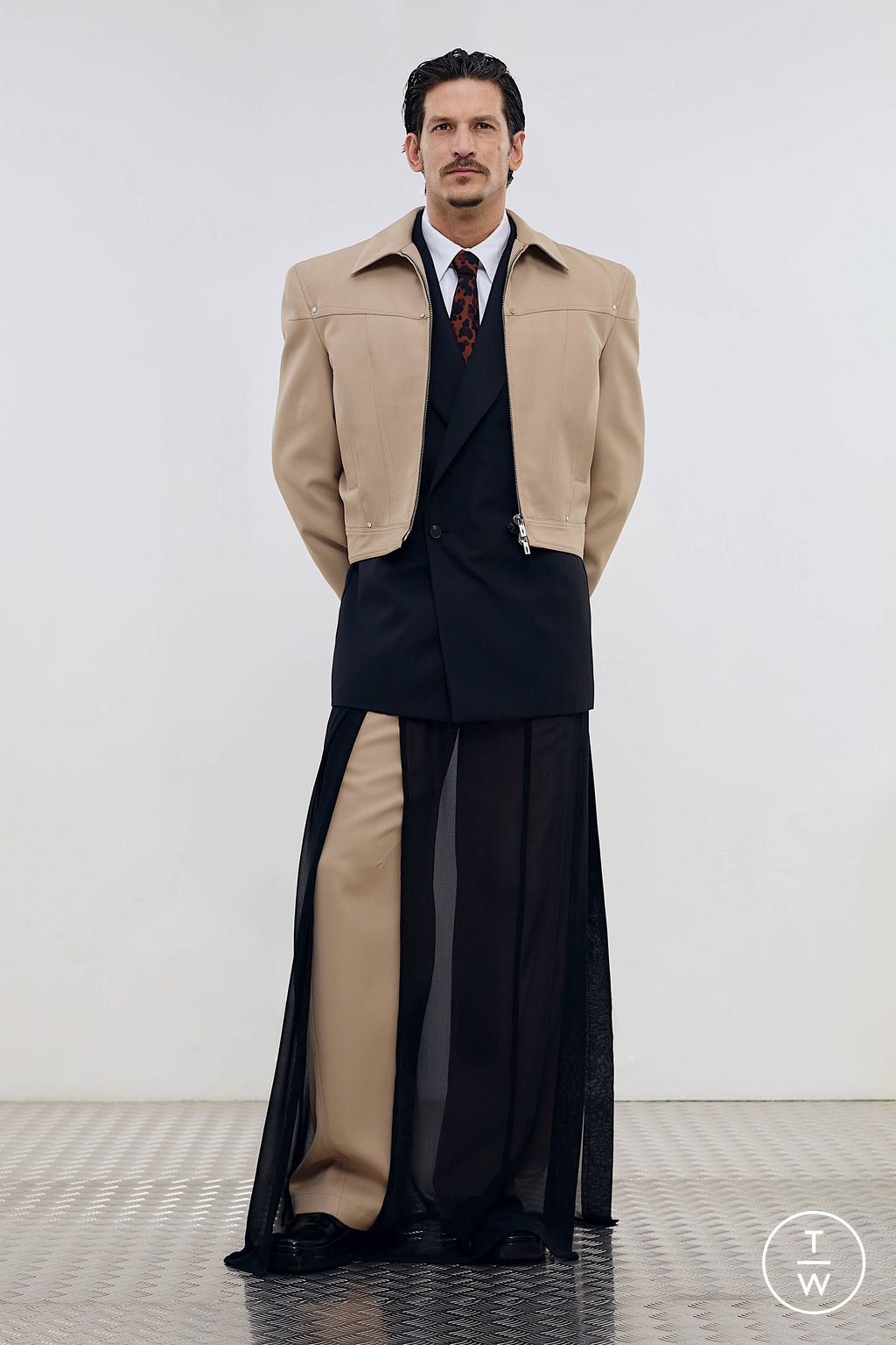 Fashion Week Paris Spring/Summer 2026 look 6 from the LGN Louis Gabriel Nouchi collection menswear