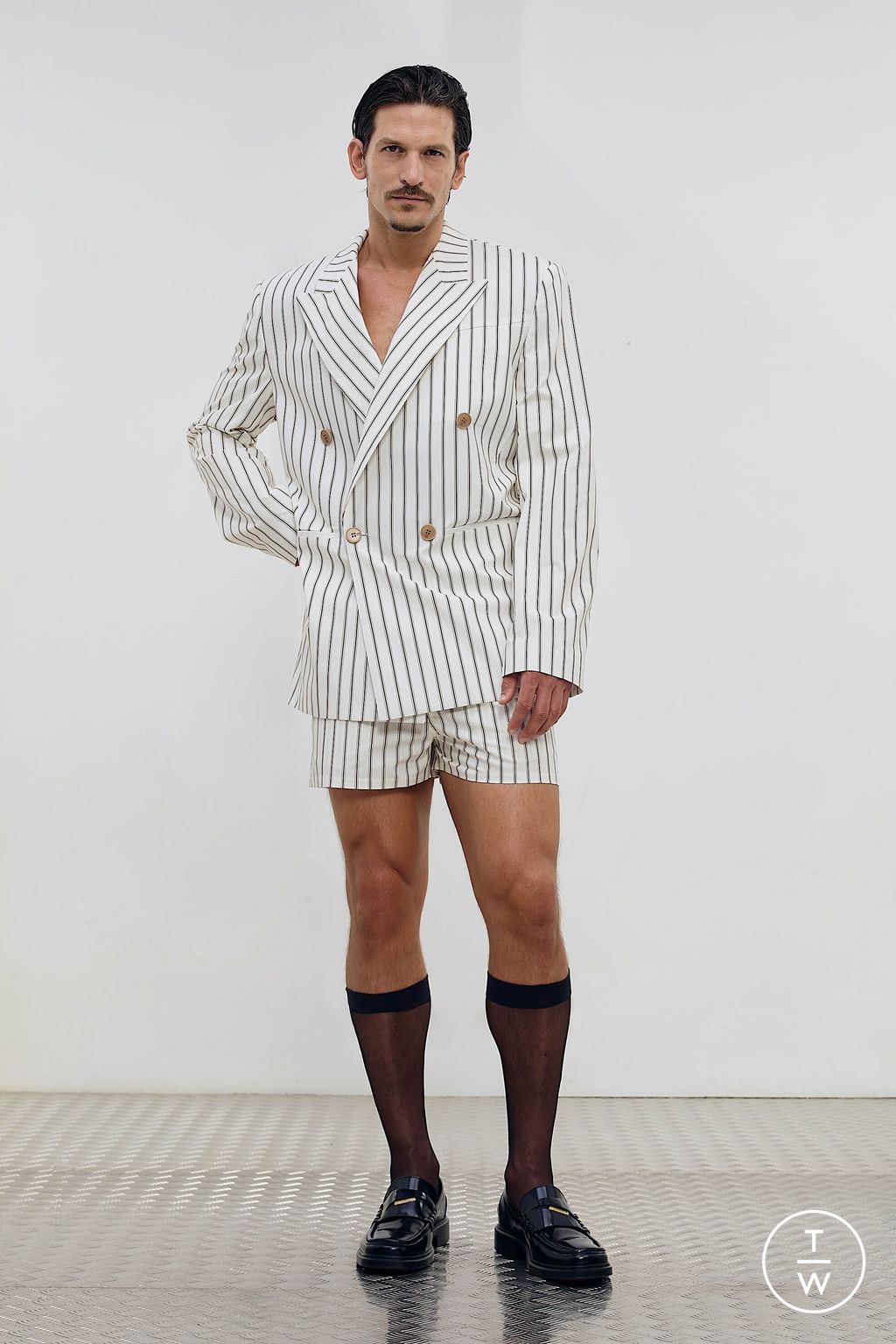 Fashion Week Paris Spring/Summer 2026 look 9 from the LGN Louis Gabriel Nouchi collection menswear
