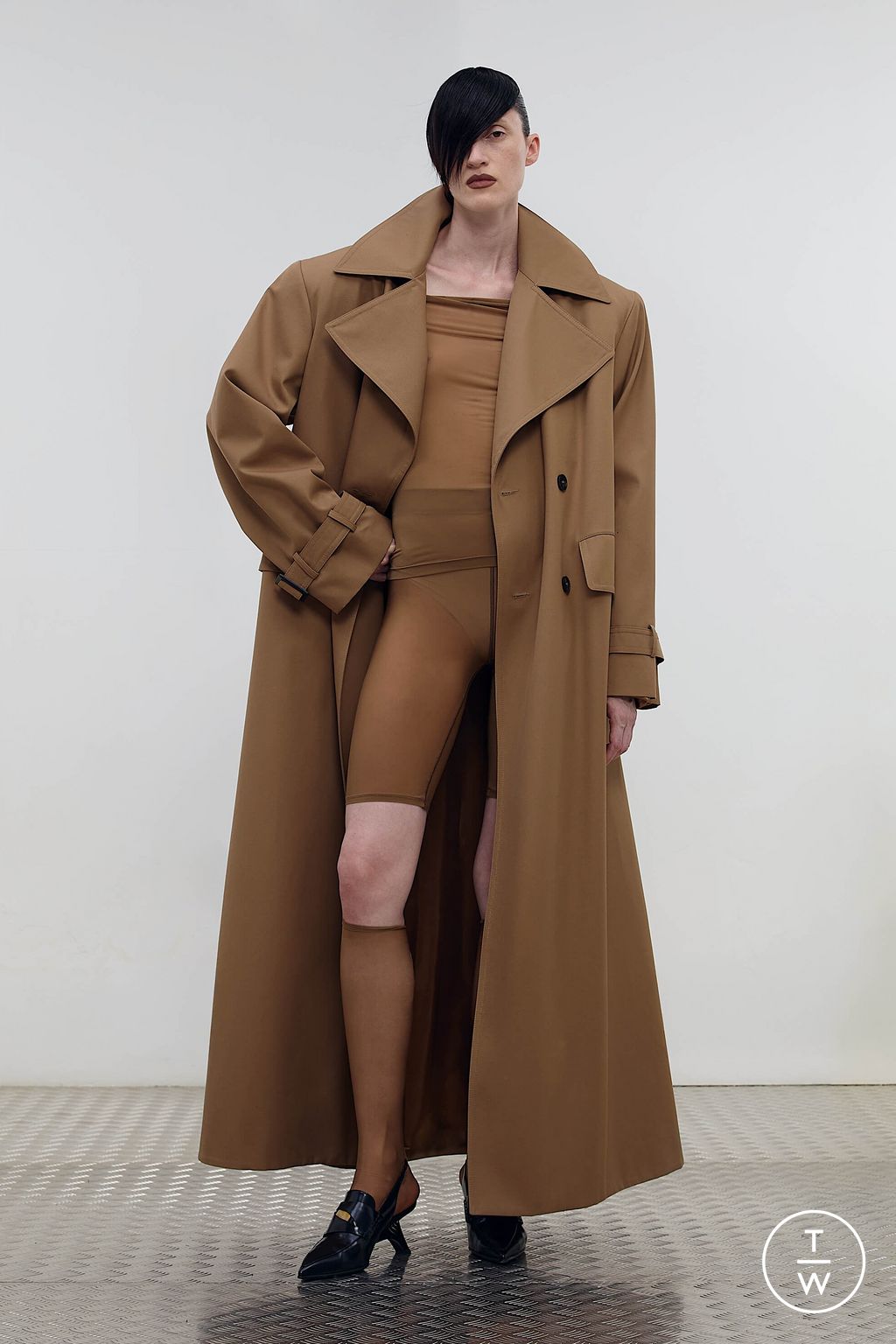 Fashion Week Paris Spring/Summer 2026 look 29 from the LGN Louis Gabriel Nouchi collection menswear