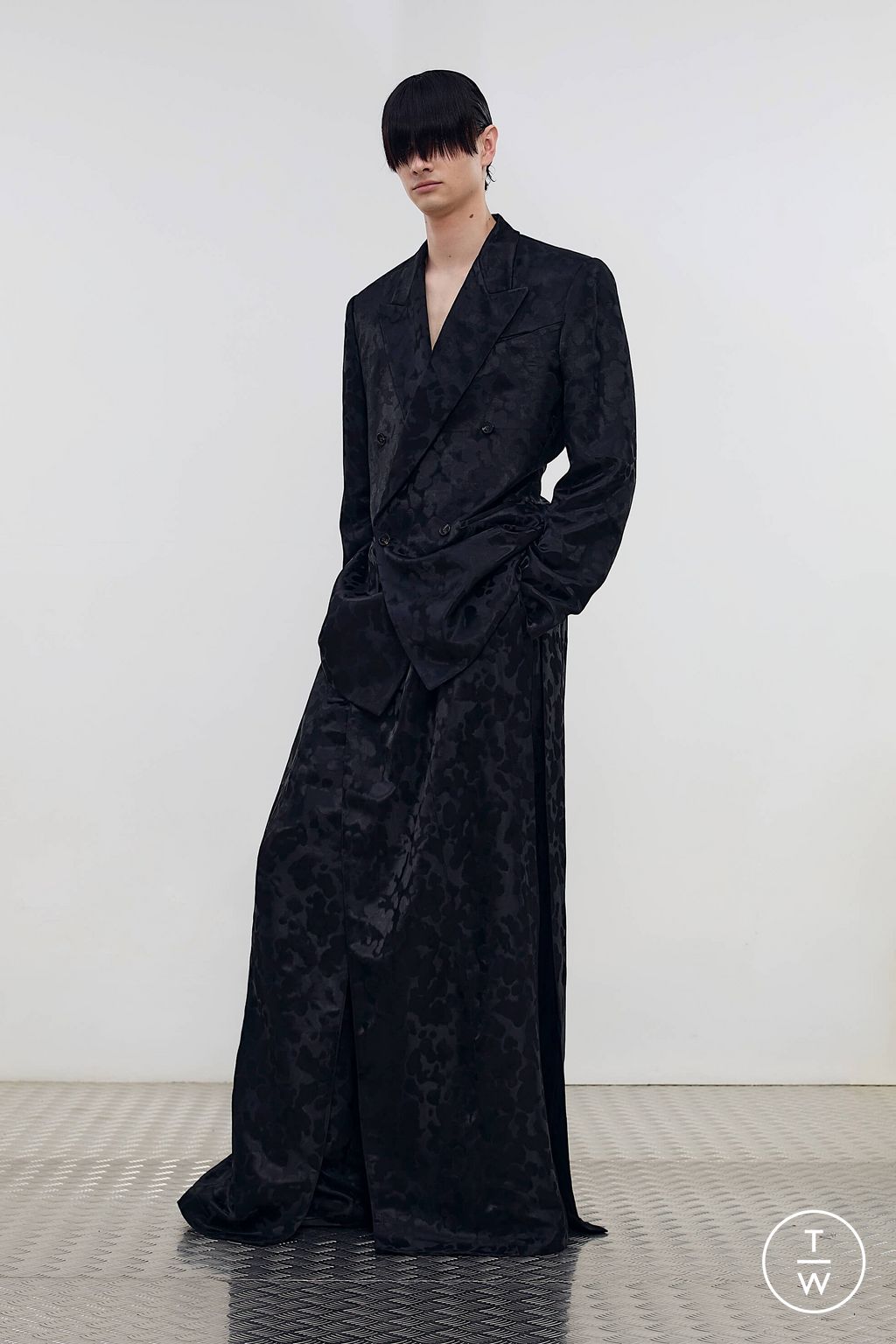 Fashion Week Paris Spring/Summer 2026 look 36 from the LGN Louis Gabriel Nouchi collection menswear