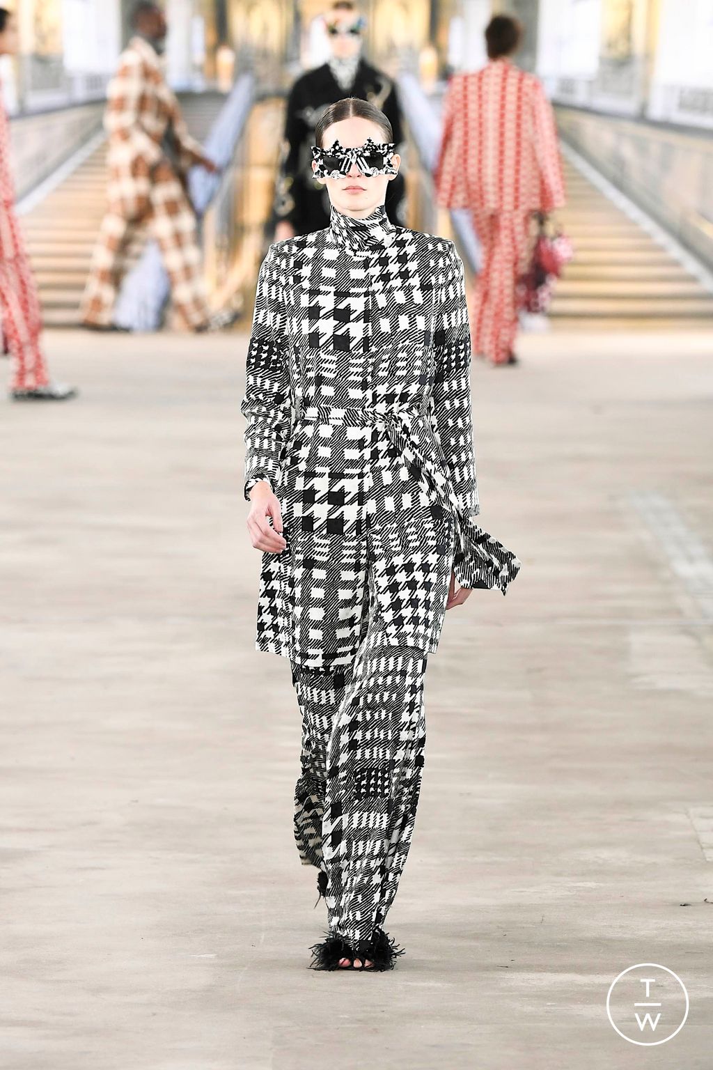 Fashion Week New York Fall/Winter 2024 look 18 from the Libertine collection 女装