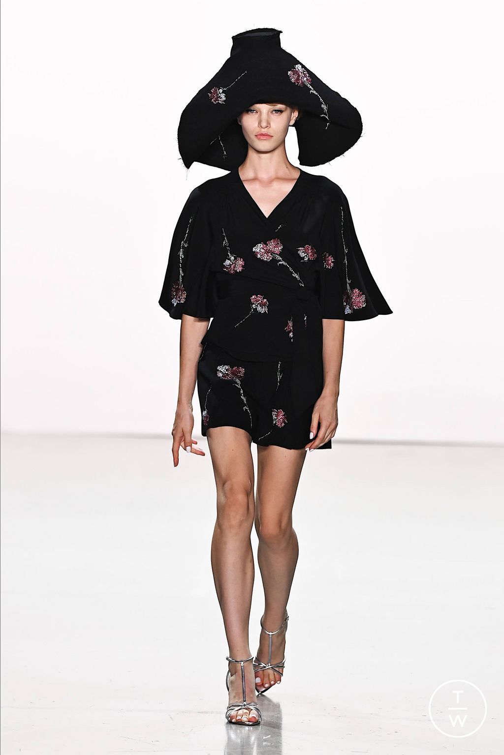 Fashion Week New York Spring/Summer 2024 look 20 from the Libertine collection womenswear