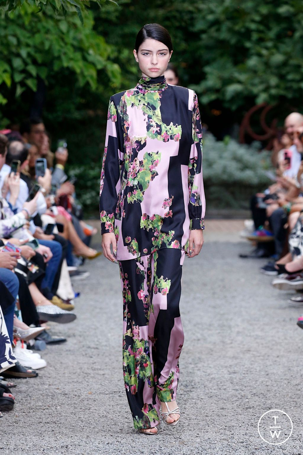 Fashion Week New York Spring-Summer 2025 look 27 from the Libertine collection womenswear